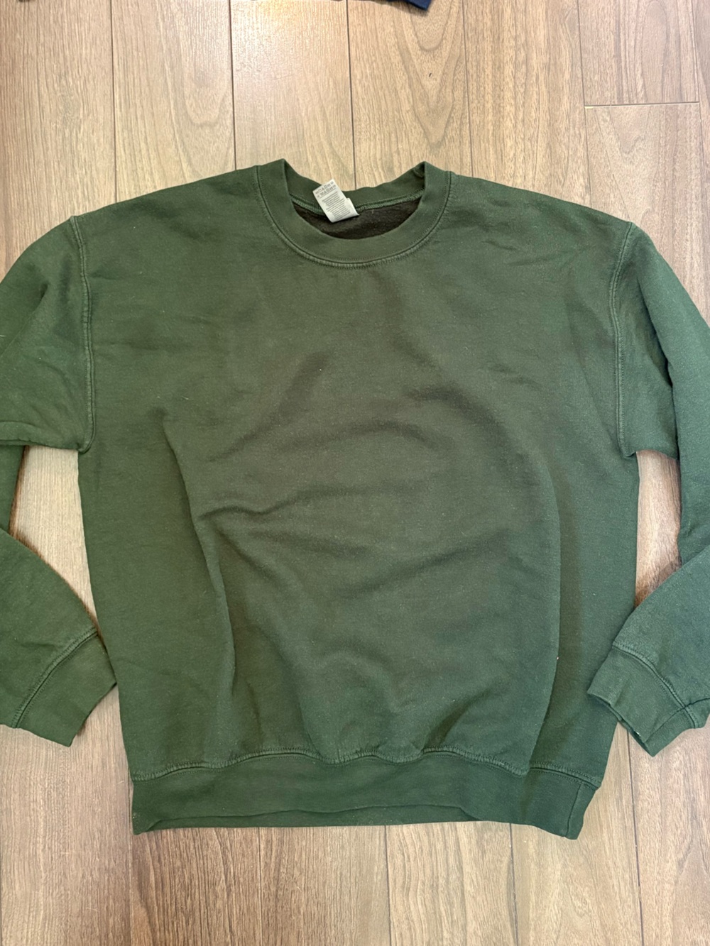 Gildan Crewneck Sweatshirt in Dark Green